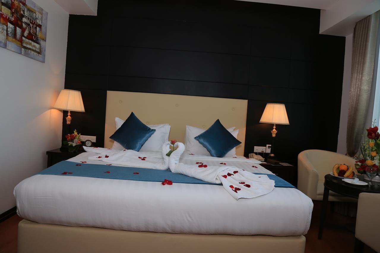 The Olive Hotel, Juffair Manama Exterior photo